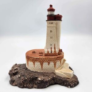 St Georges Reef Lighthouse California 1991 Harbour Lights #115 Figurine Statue